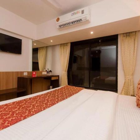Hotel Mourya Residency Navi Mumbai Eksteriør billede